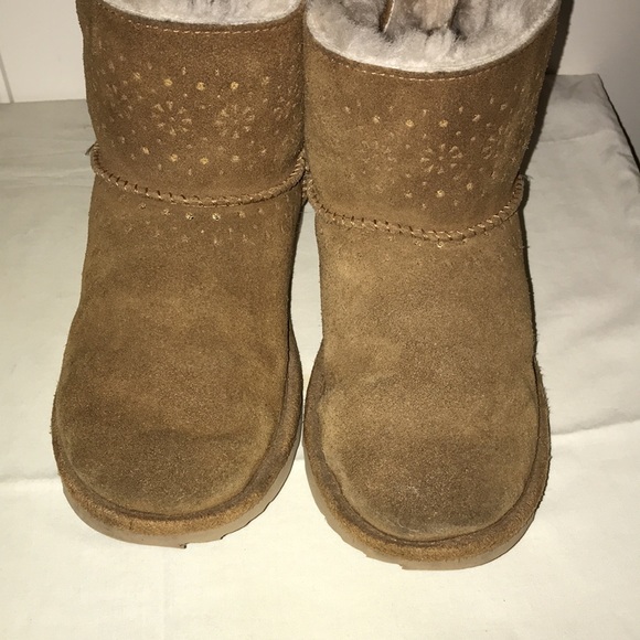Ugg Bailey bow boots - Picture 5 of 6